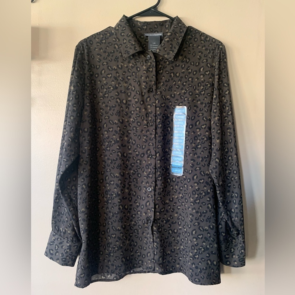 NWT Chelsea & Theodore Lightweight Leopard Print Button Down Shirt Size Large